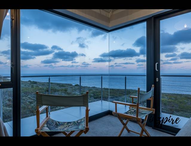 4 BEDROOM HOUSE FOR SALE IN VILLAGE ON SEA
